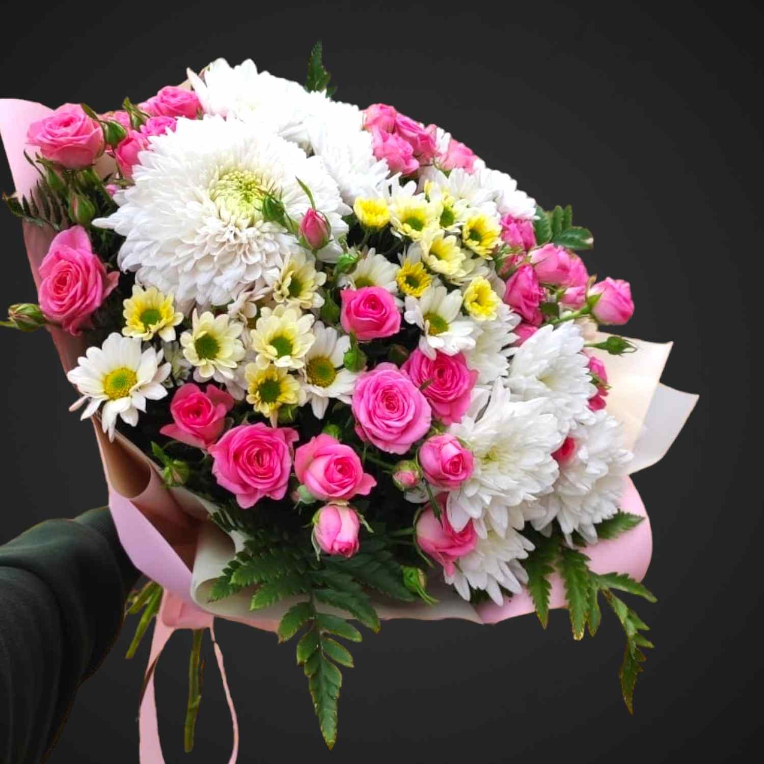 Букет 'Безмятежность', составной букет для покупки с доставкой в Аксае