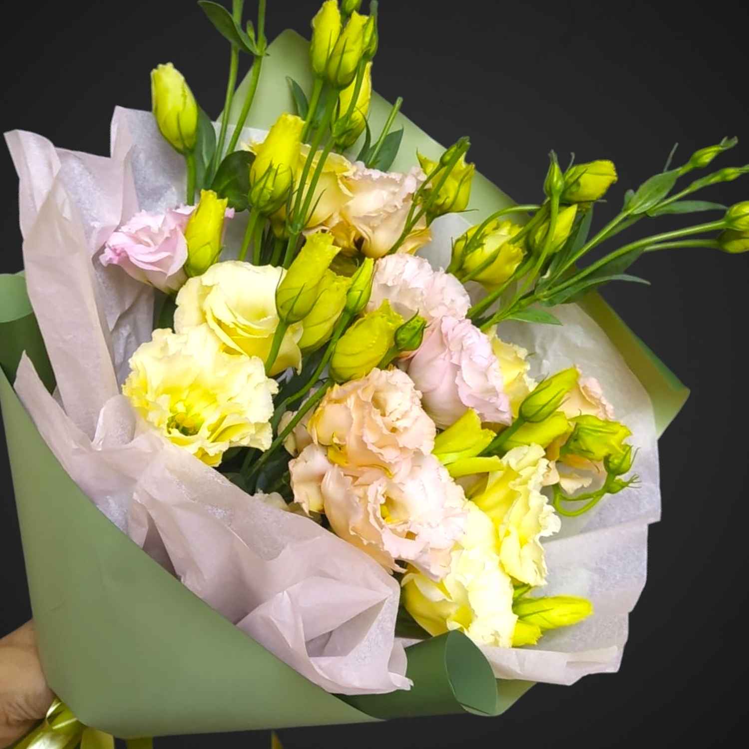 Букет 'Нежное создание', составной букет для покупки с доставкой в Аксае