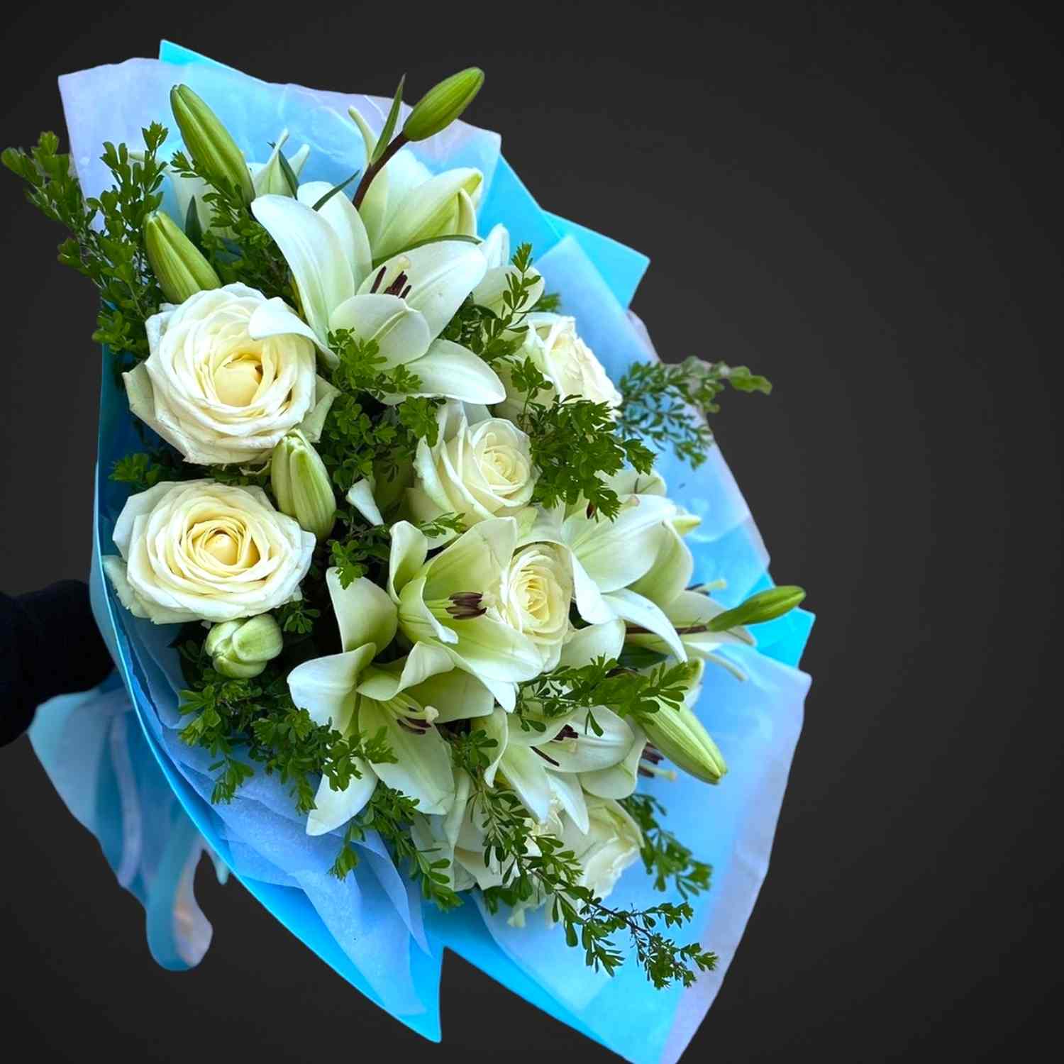 Букет 'Само совершенство', составной букет для покупки с доставкой в Аксае