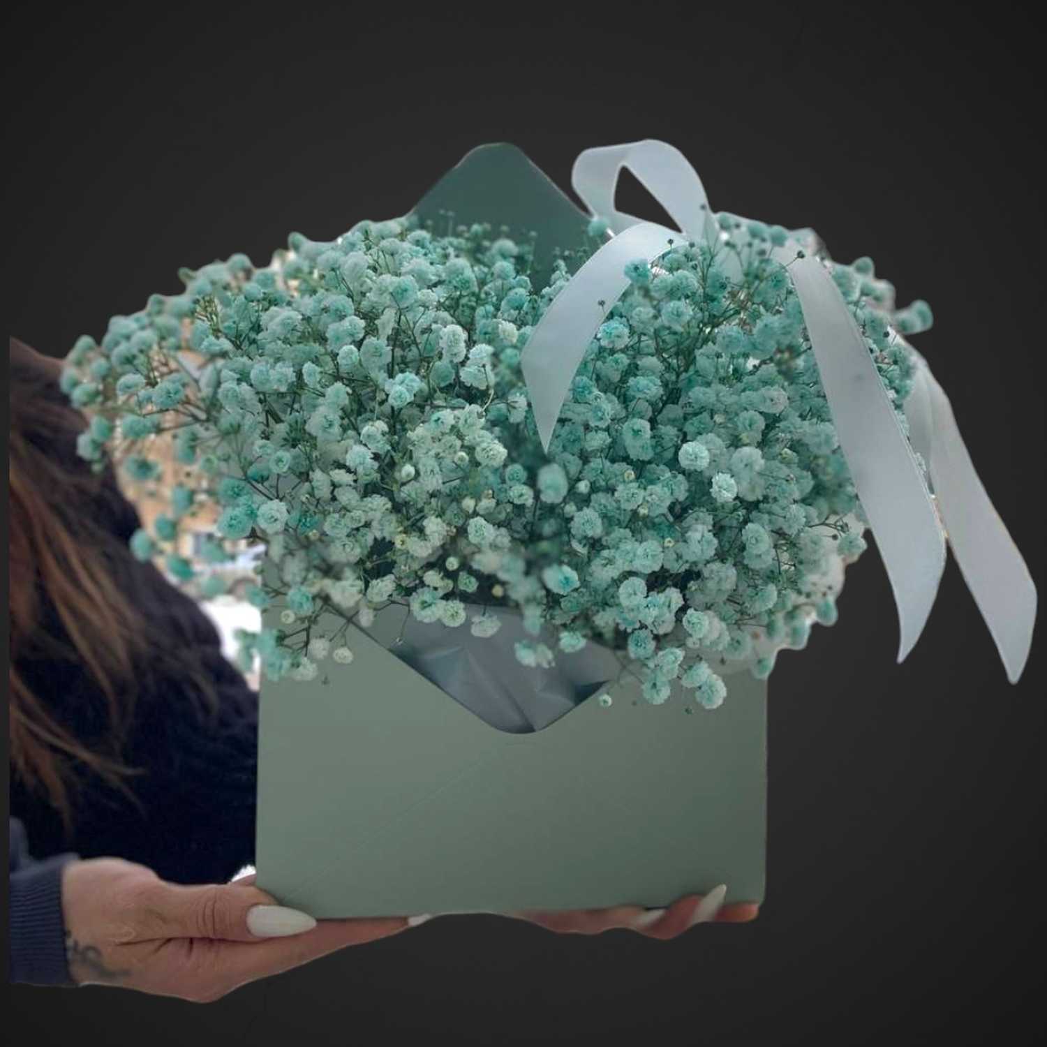 Композиция 'Сияние луны' из свежих цветов с доставкой в Аксай, покупайте сейчас!