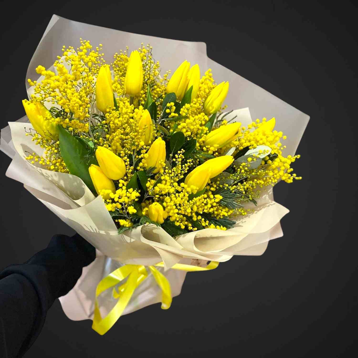 Букет 'Солнечный поцелуй', составной букет для покупки с доставкой в Аксае