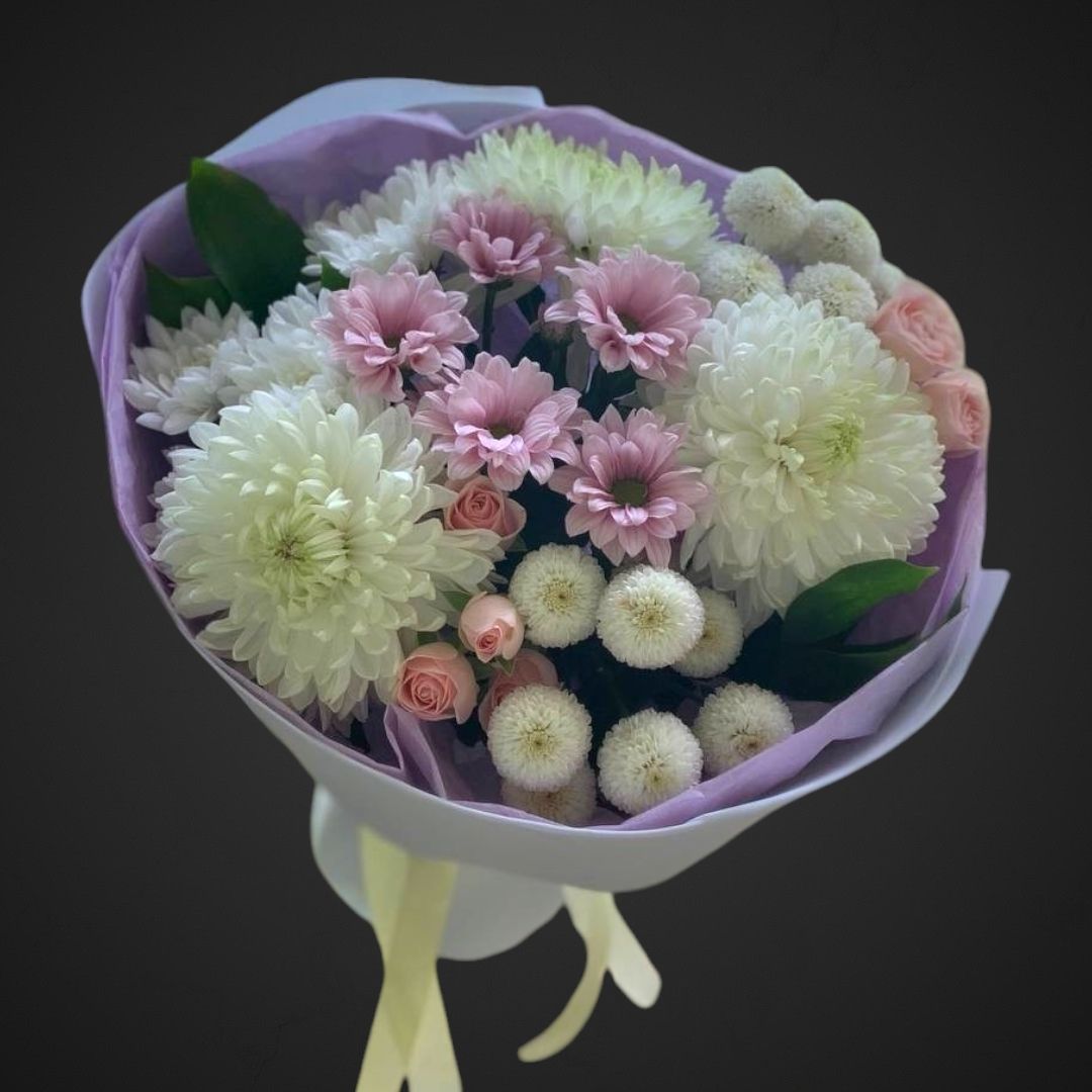 Букет 'Первое свидание' для покупки с доставкой в Аксае, нежные цветы