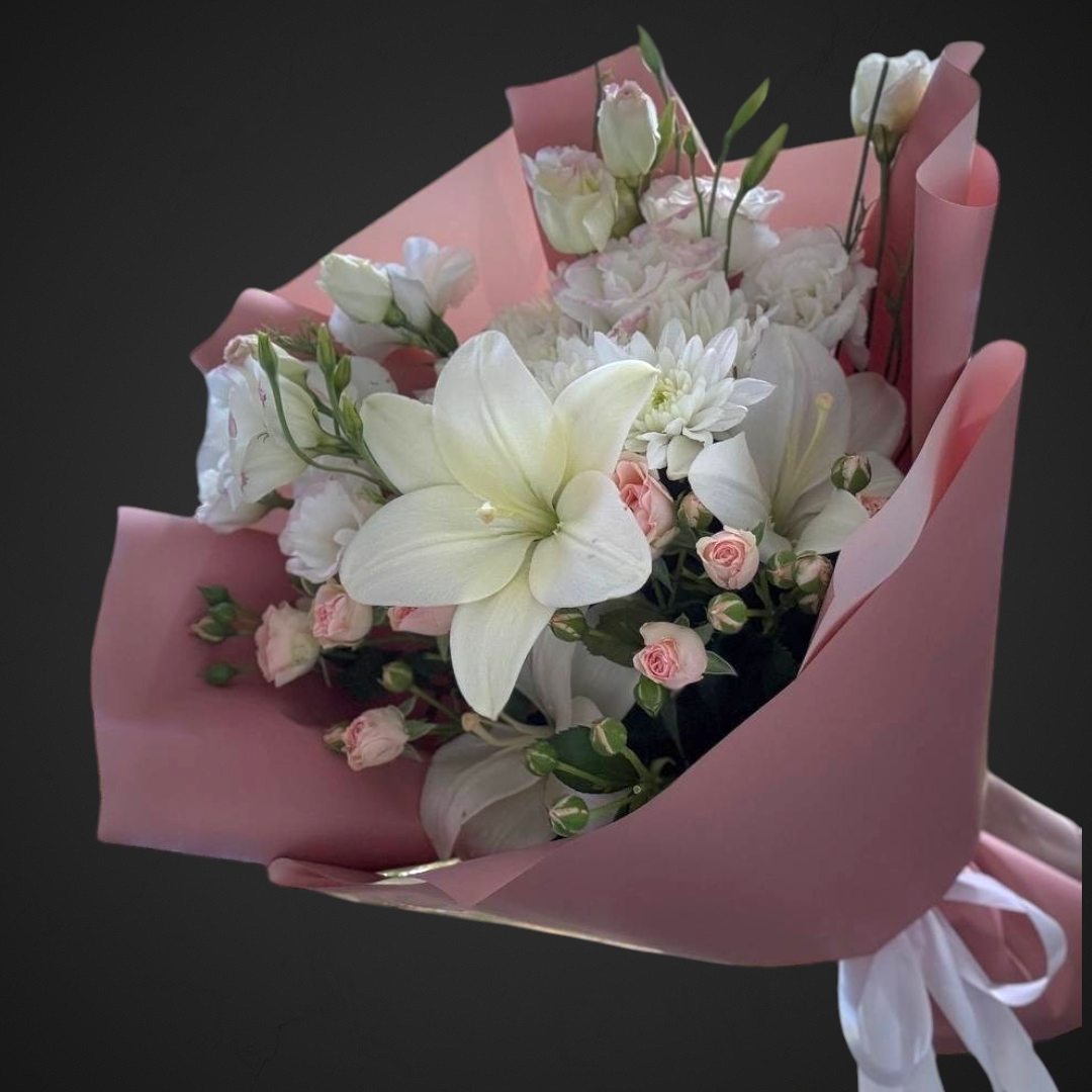 Купите букет "Невесомость" из составных букетов в Аксае с доставкой.