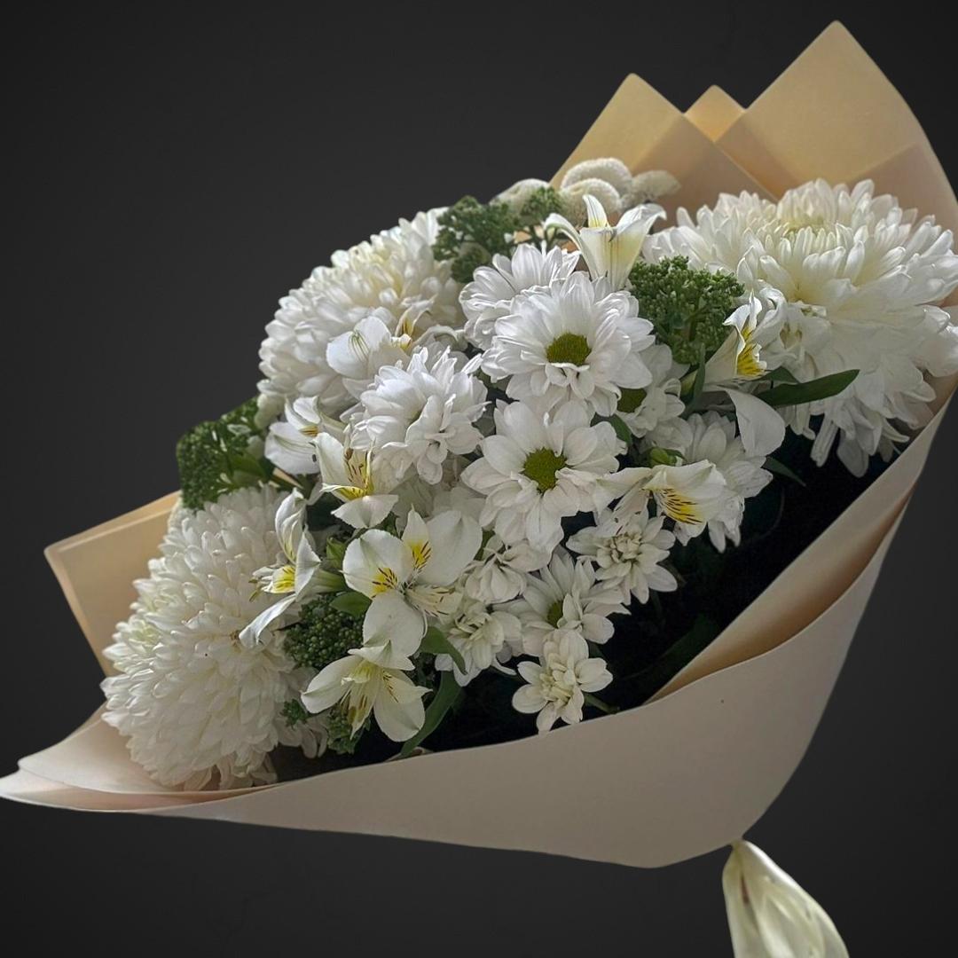 Букет 'Эдельвейс', составной букет для покупки с доставкой в Аксае