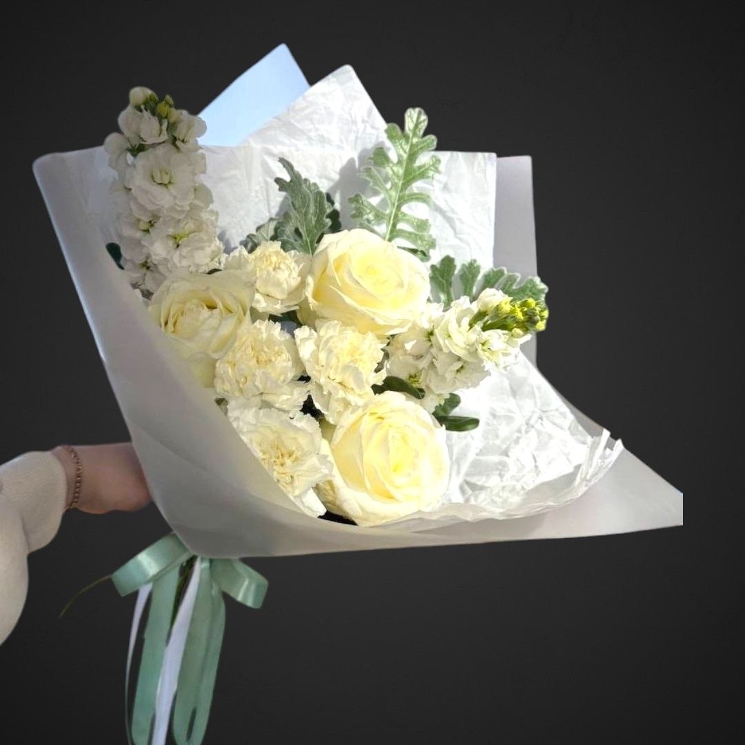 Букет "Чистый лист" для покупки с доставкой в Аксае