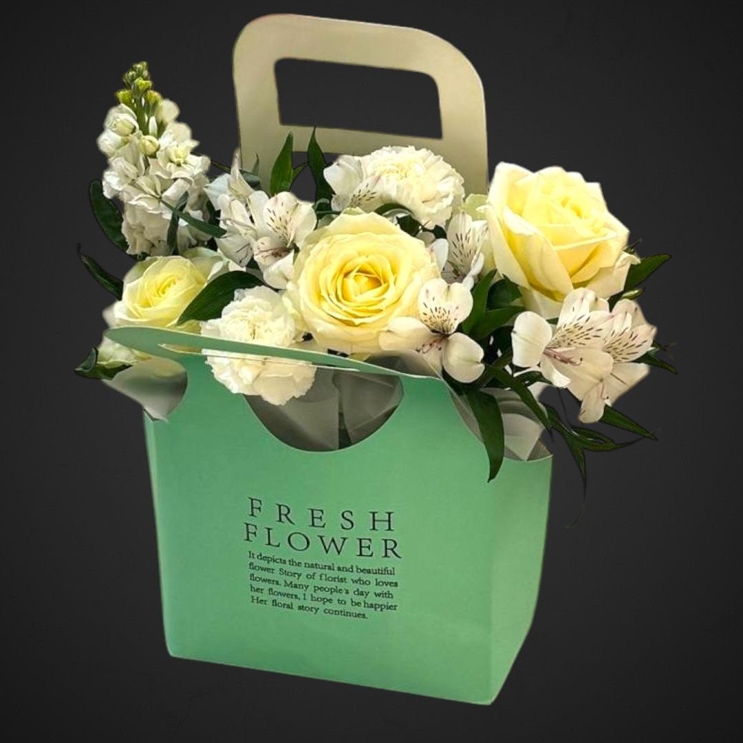 Композиция 'Полярное сияние' для покупки с доставкой в Аксае