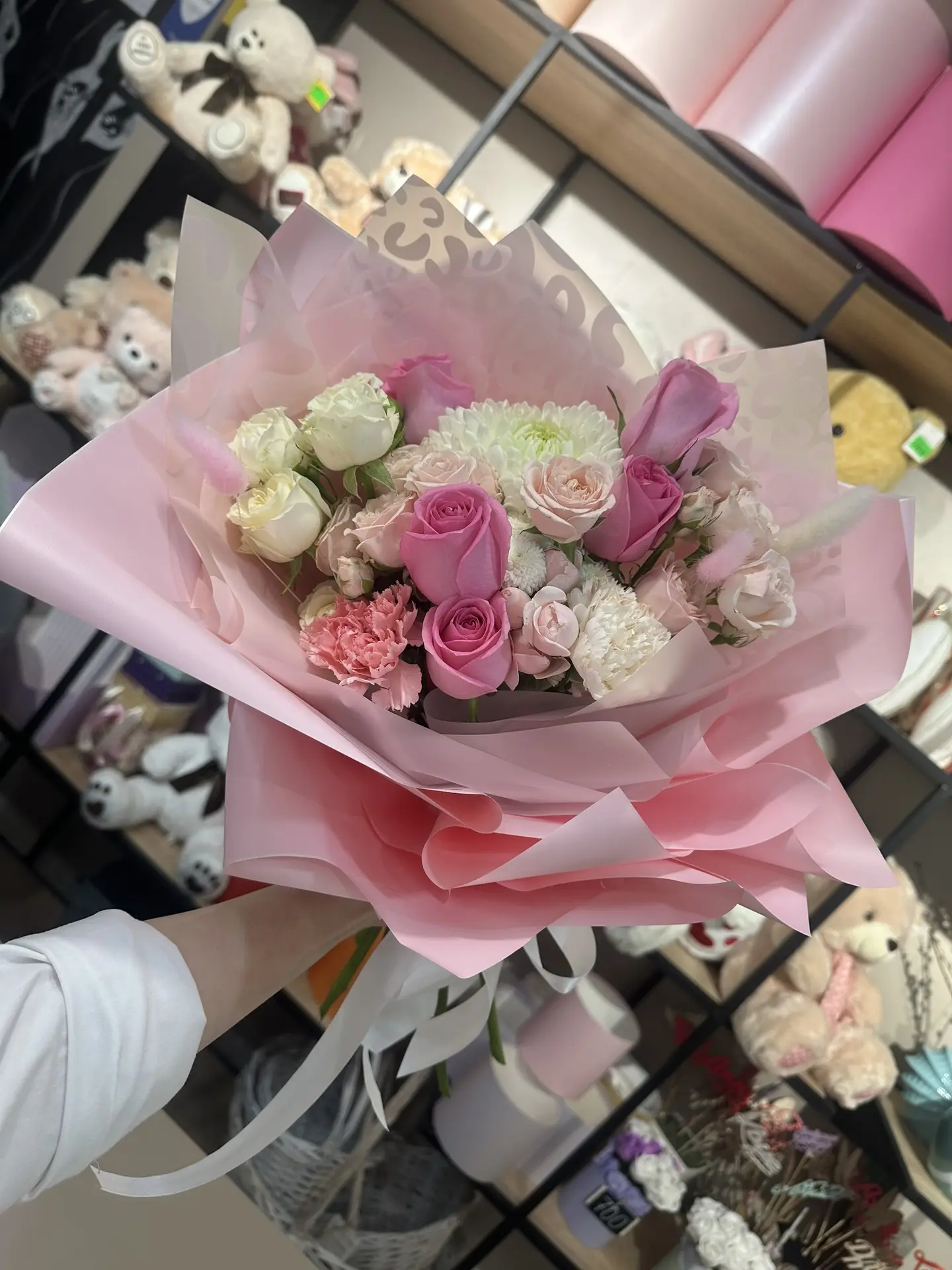 !Роза и гвоздика — купить в Аксае